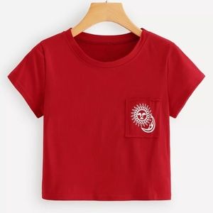 Red Short Sleeve Crop Top Size M